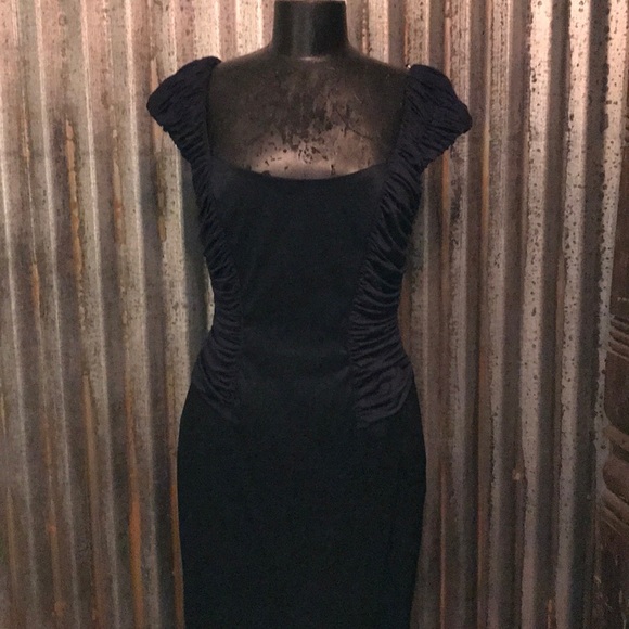 Tadashi cocktail dress NWT Navy Satin Ruched Size 10 Women’s - Picture 3 of 7